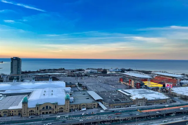 Additional image 31 of 135 East Liberty St Unit PH9