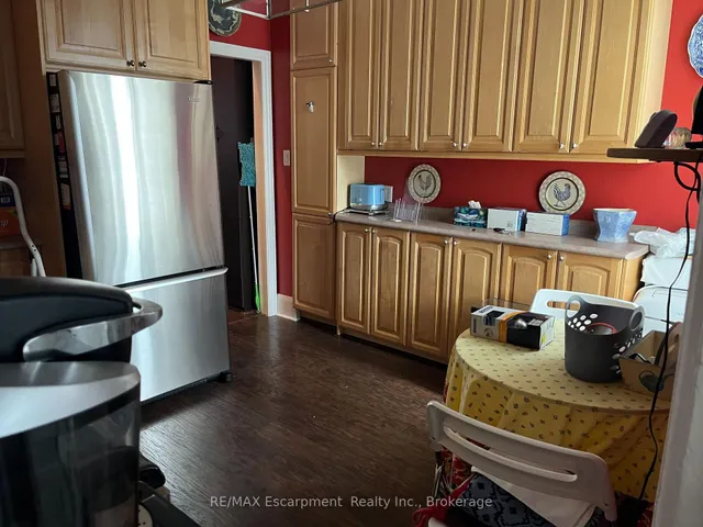 Additional image 5 of 221 Winnett Ave