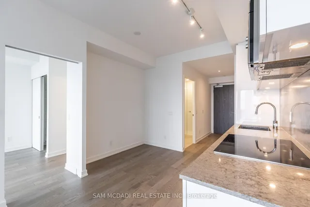 Additional image 14 of 20 Lombard St Unit 3608