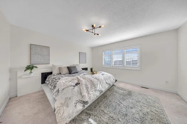 Additional image 24 of 12 Hardgate Cres