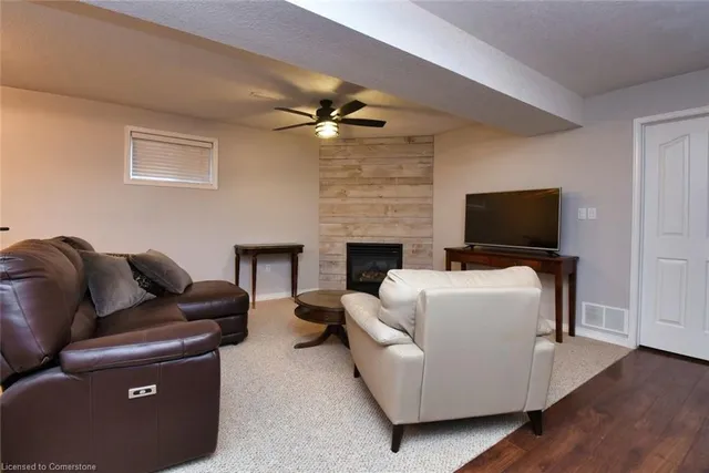 Additional image 32 of 47 Eringate Dr