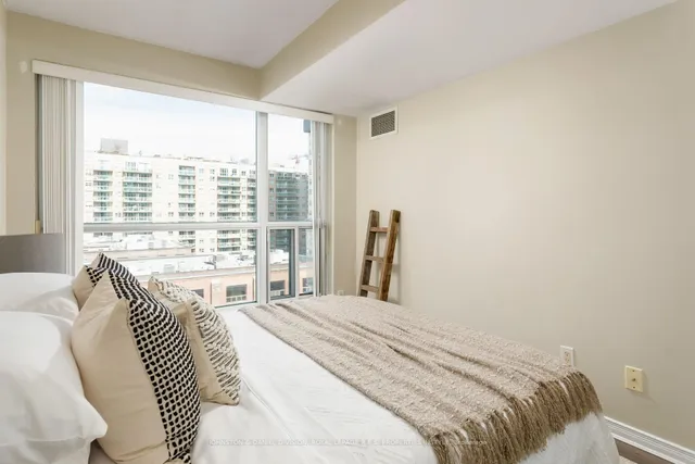 Additional image 24 of 230 King St Unit 1019