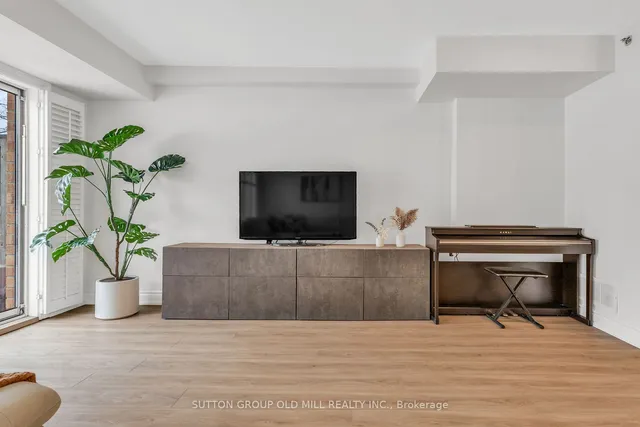 Additional image 15 of 988 Sheppard Ave Unit 21