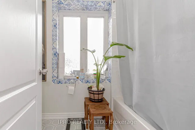 Additional image 23 of 41 McCaul St