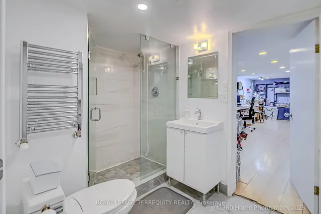 Additional image 25 of 221 Windermere Ave