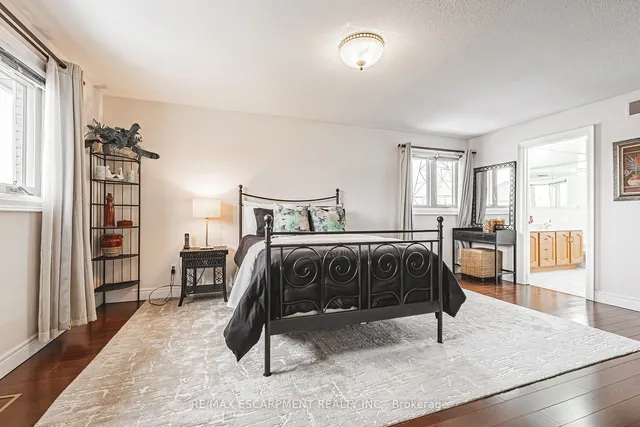 Additional image 19 of 28 Sunflower Cres