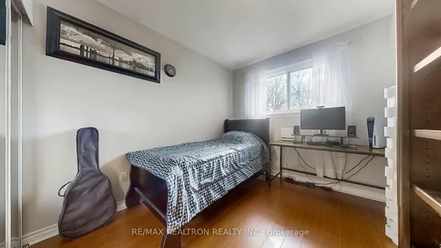 Additional image 12 of 91 Tineta Cres