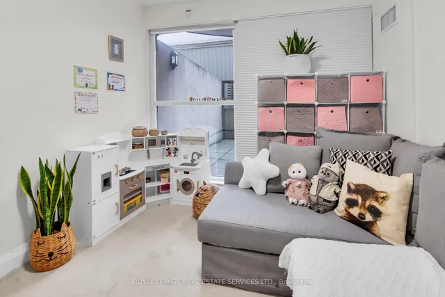 Additional image 29 of 1430 Yonge St Unit 207