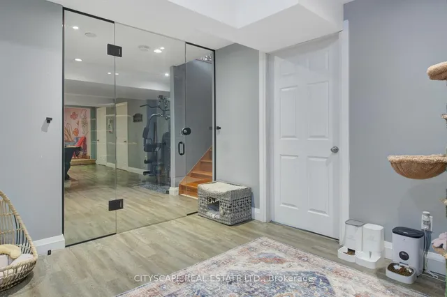 Additional image 35 of 11 Penfold Crt