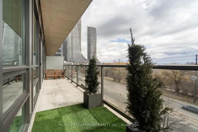 Additional image 19 of 2230 Lake shore Blvd Unit 303