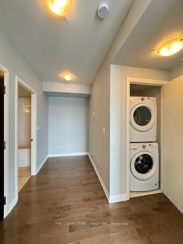 Additional image 8 of 460 Adelaide St Unit 1911