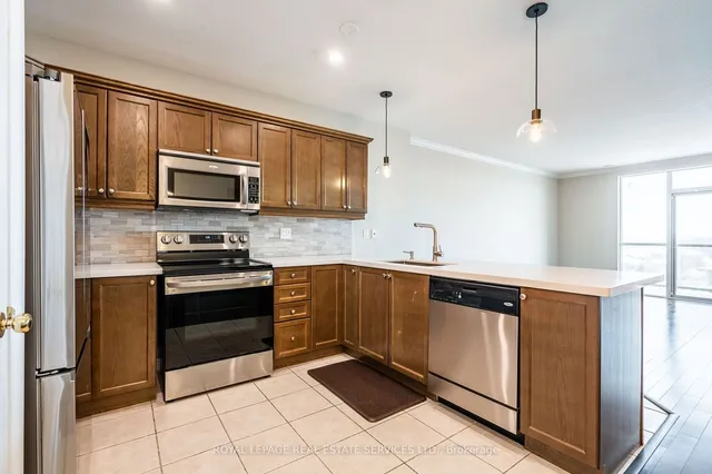 Additional image 23 of 1998 Ironstone Dr Unit 906