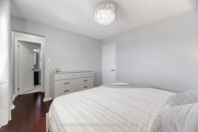 Additional image 33 of 40 Suitor Crt