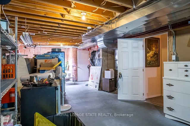 Additional image 32 of 60 Redfern Ave