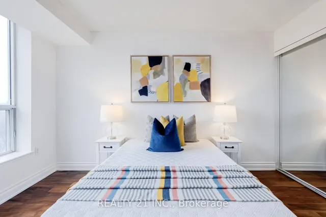 Additional image 28 of 21 Overlea Blvd Unit 511