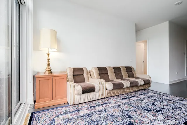 Additional image 16 of 30 Inn On The Park Dr Unit 512