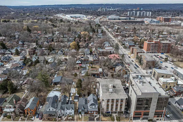 Additional image 39 of 402 Dundurn St