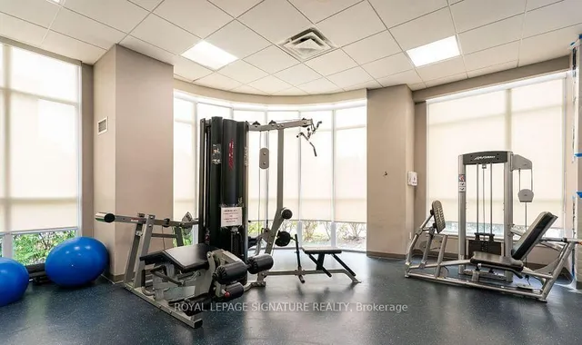 Additional image 41 of 35 Hollywood Ave Unit 703