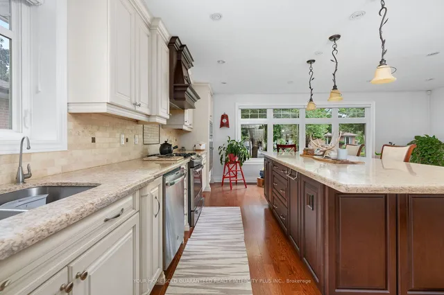 Additional image 13 of 8 Neapolitan Dr