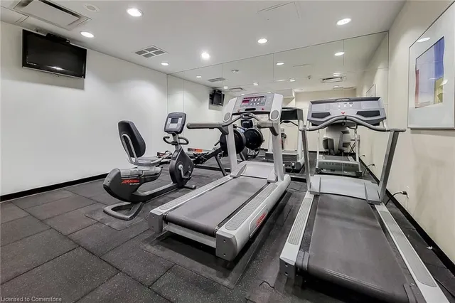 Additional image 32 of 2325 Central Park Dr