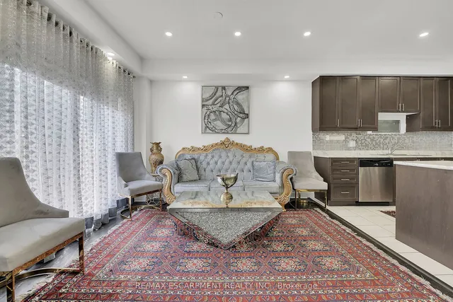 Additional image 15 of 47 Sauvignon Cres