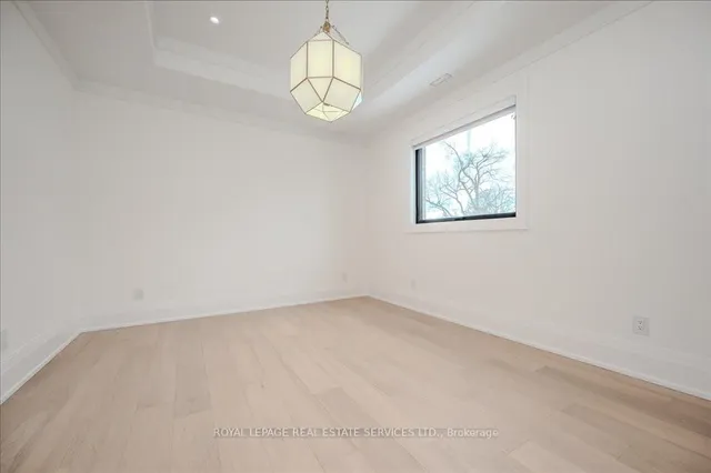 Additional image 29 of 208 Shaver Ave