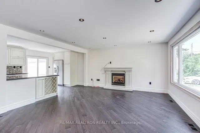 Additional image 8 of 7 Risebrough Ave