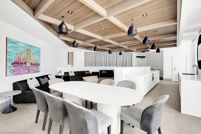 Additional image 19 of 600 North Service Rd Unit 514