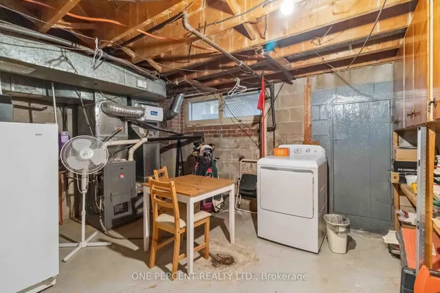 Additional image 25 of 3074 Merritt Ave