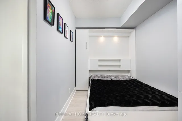 Additional image 10 of 81 Navy Wharf Crt Unit 1106