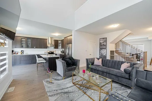 Additional image 12 of 63 Jazzberry Rd