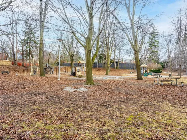Additional image 15 of 772 Avenue Rd
