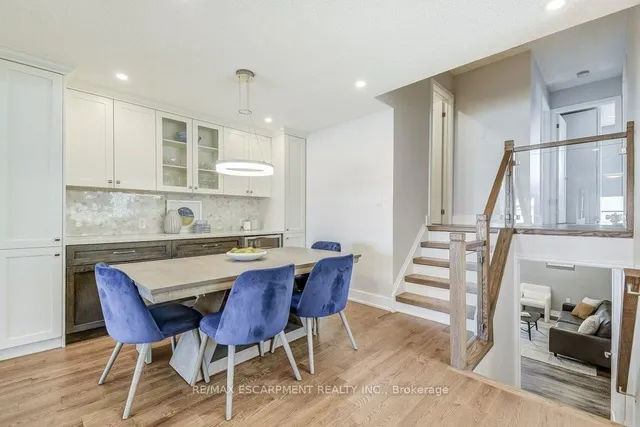 Additional image 6 of 2352 MALCOLM Cres