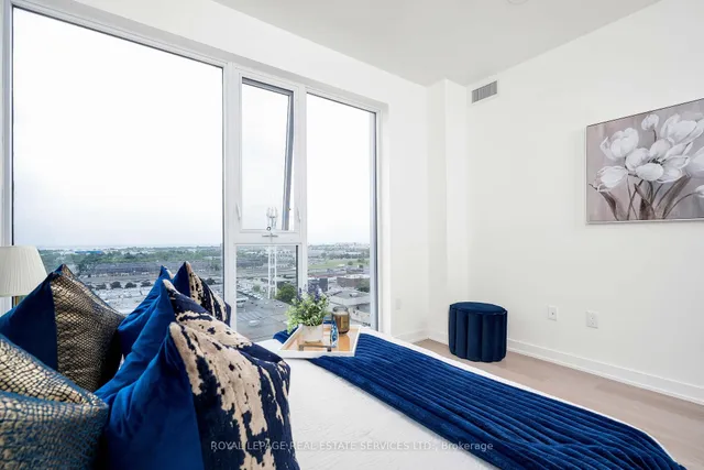 Additional image 18 of 859 The Queensway N/A Unit 603