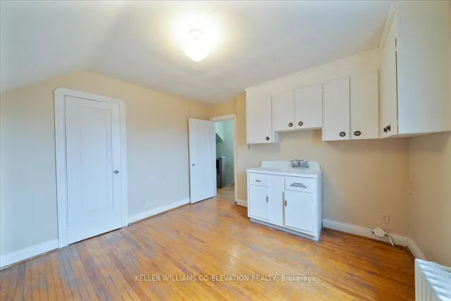 Additional image 15 of 39 Lanark Ave