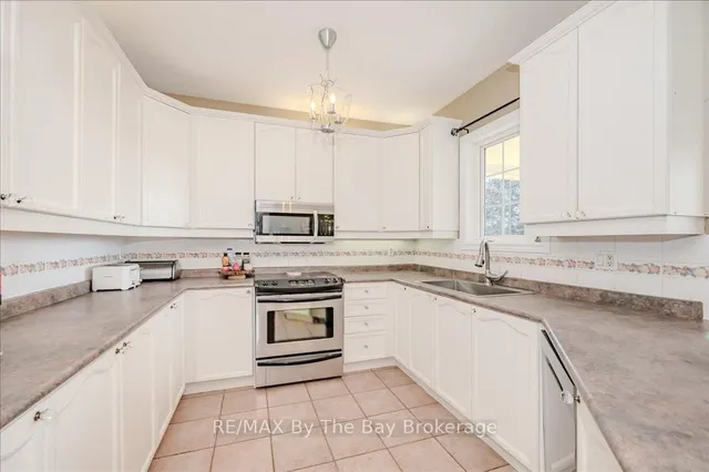 Additional image 10 of 12 Twin Willow Cres