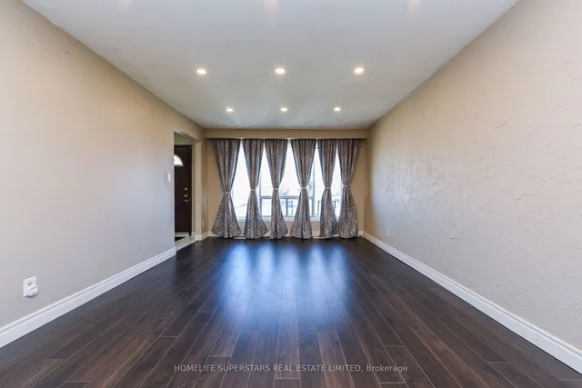 Additional image 14 of 3424 Laddie Cres