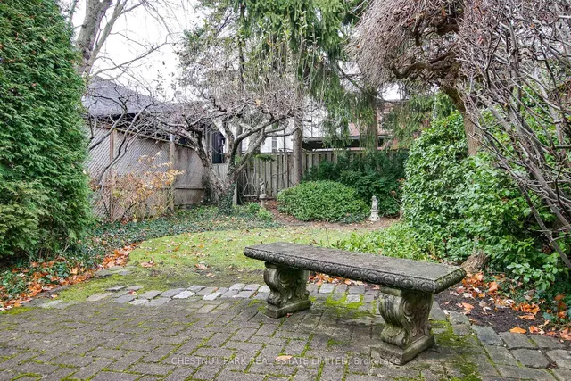 Additional image 42 of 40 Elgin Ave