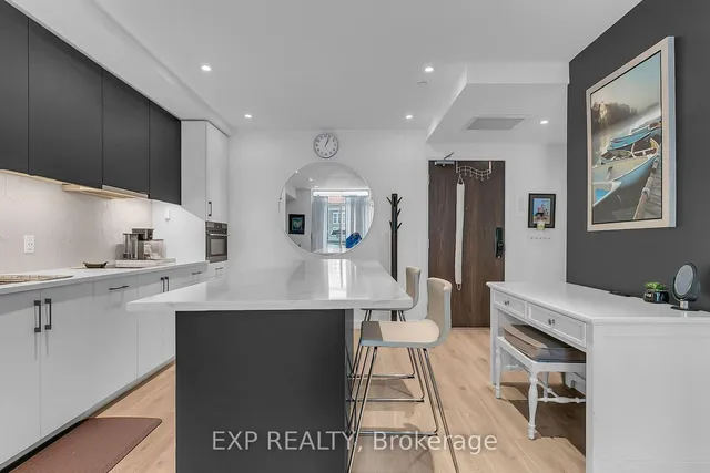 Additional image 13 of 741 King St Unit 102