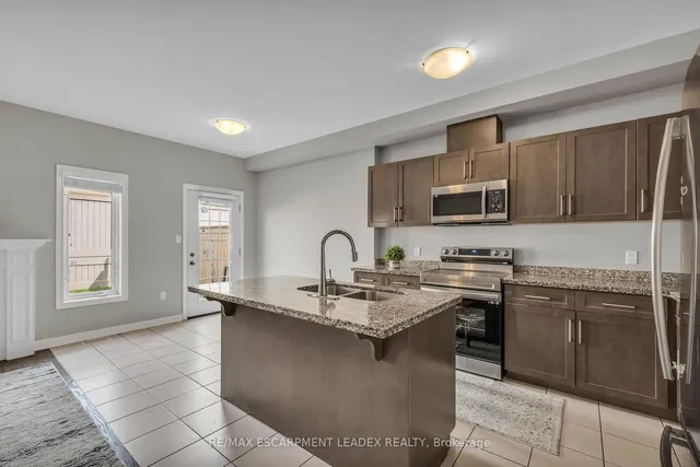 Additional image 10 of 71 Sonoma Valley Cres