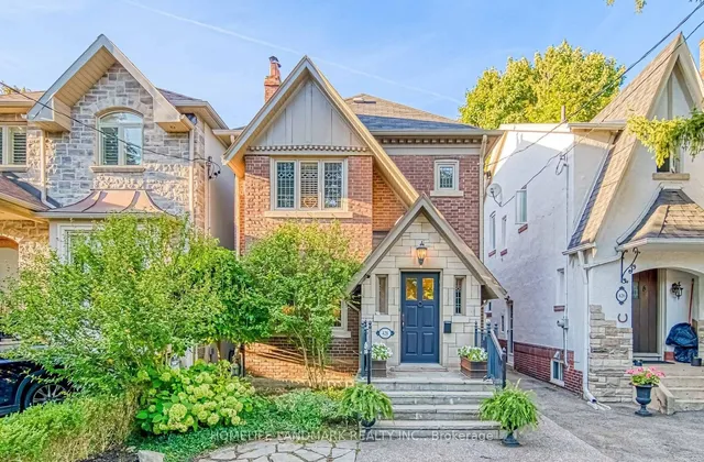 Primary image of 428 Castlefield Ave