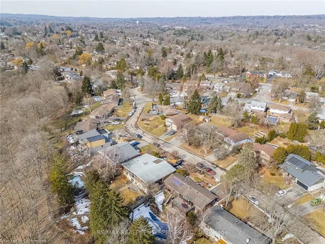 Additional image 39 of 75 Robinhood Dr