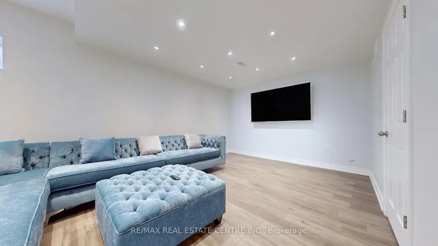 Additional image 33 of 25 Fann Dr