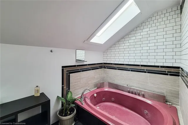 Additional image 36 of 354 Old Brock Rd