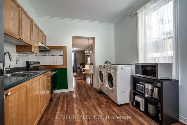 Additional image 26 of 51 Tisdale St