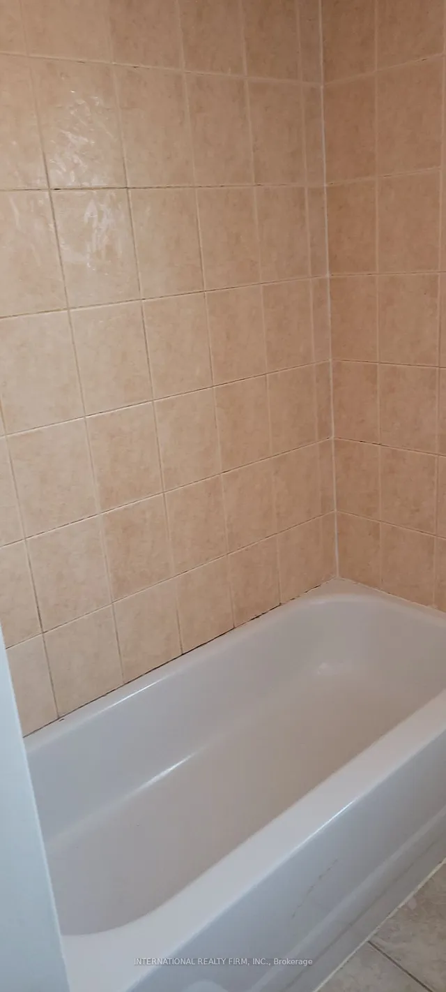 Additional image 24 of 27 Charcoal Dr