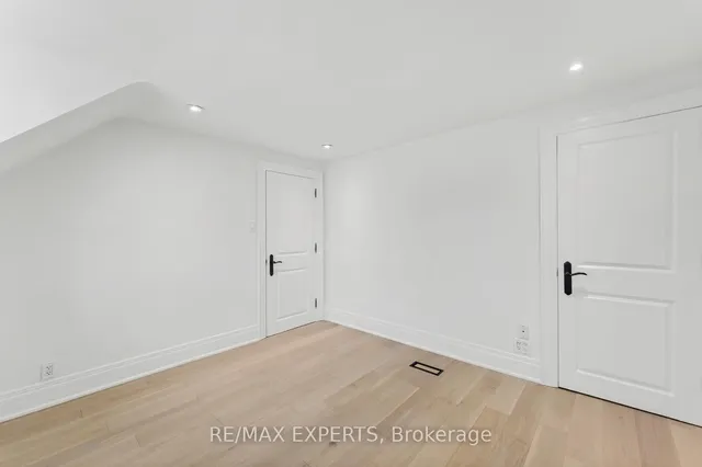 Additional image 23 of 1080 Kipling Ave