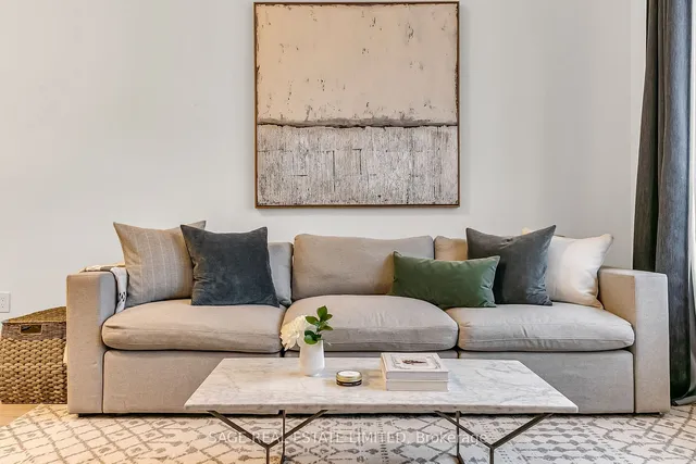 Additional image 4 of 3686 St Clair Ave Unit 103