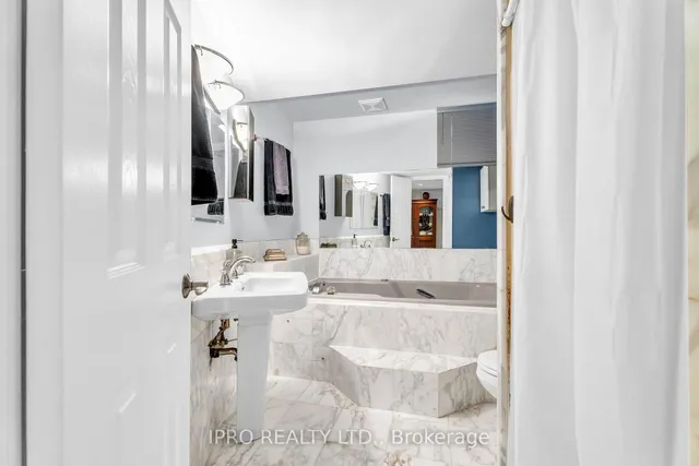 Additional image 31 of 117 Alicewood Crt