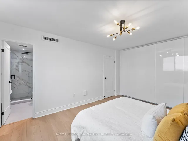 Additional image 34 of 812 Burnhamthorpe Rd Unit 607